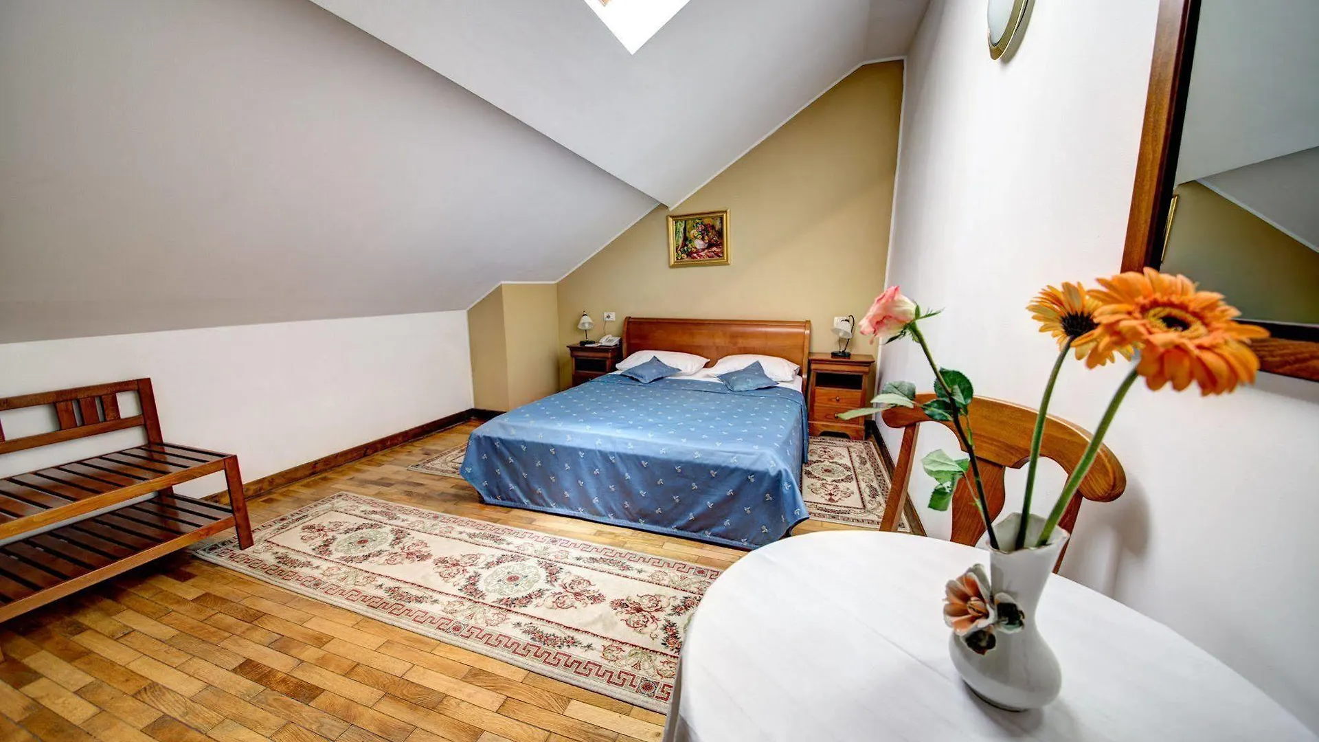 Hotel Reginetta II ブカレスト