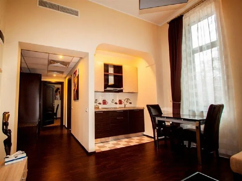 Hotel Reginetta II 부쿠레슈티 3*,