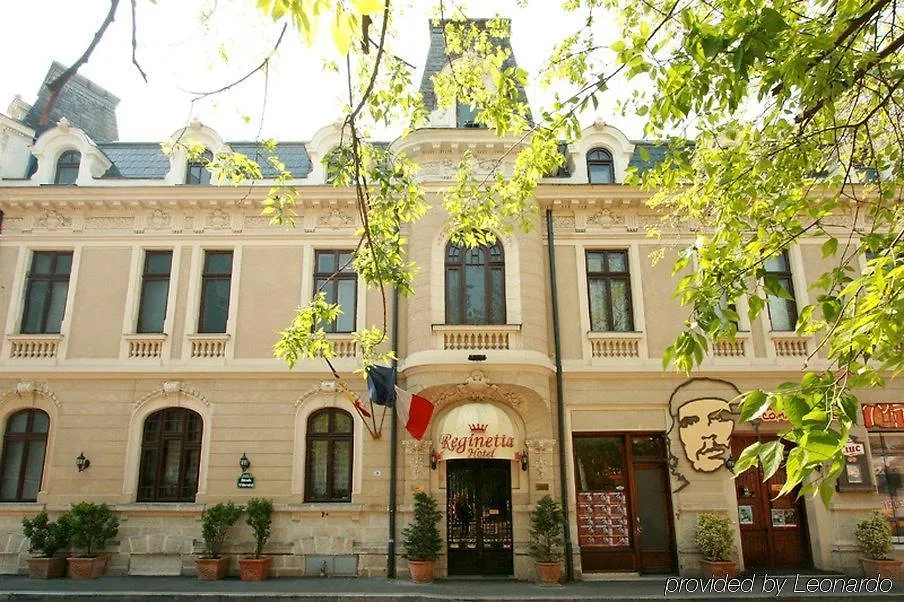 Hotel Reginetta II 부쿠레슈티