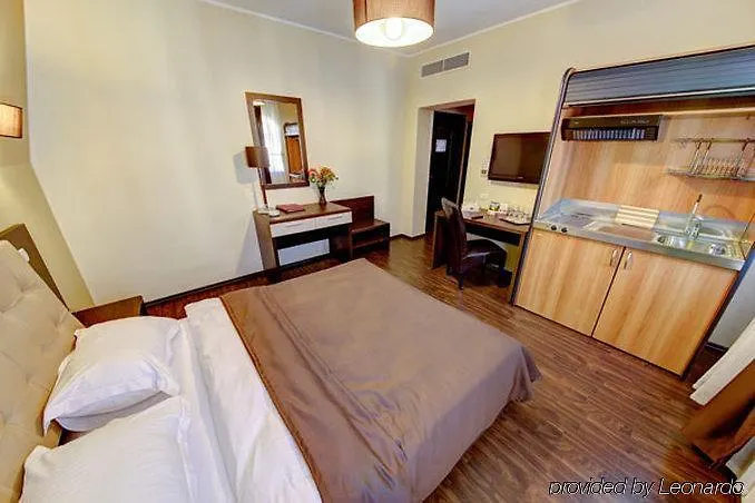 Hotel Reginetta II 부쿠레슈티